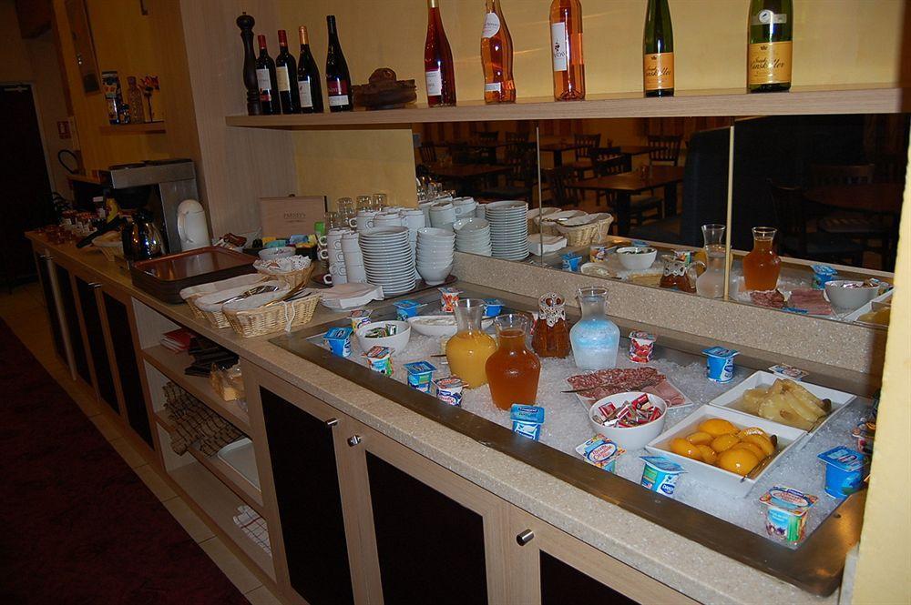 勒曼德酒店 维勒方泰尼 外观 照片